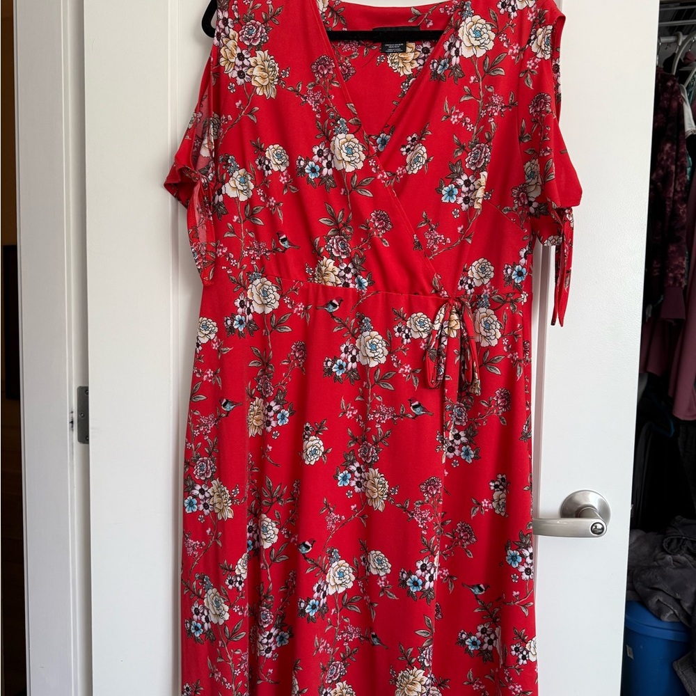 Michael Studio Ladies Floral Red Faux Wrap Dress size 1X with shoulder cutouts